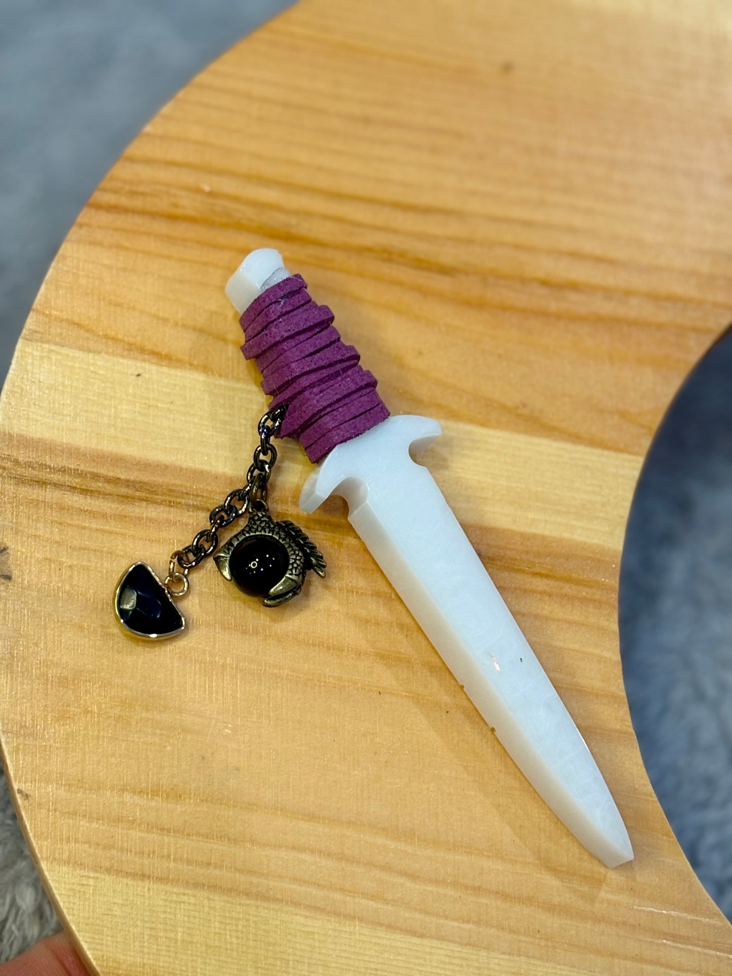 White Mini Resin Dagger